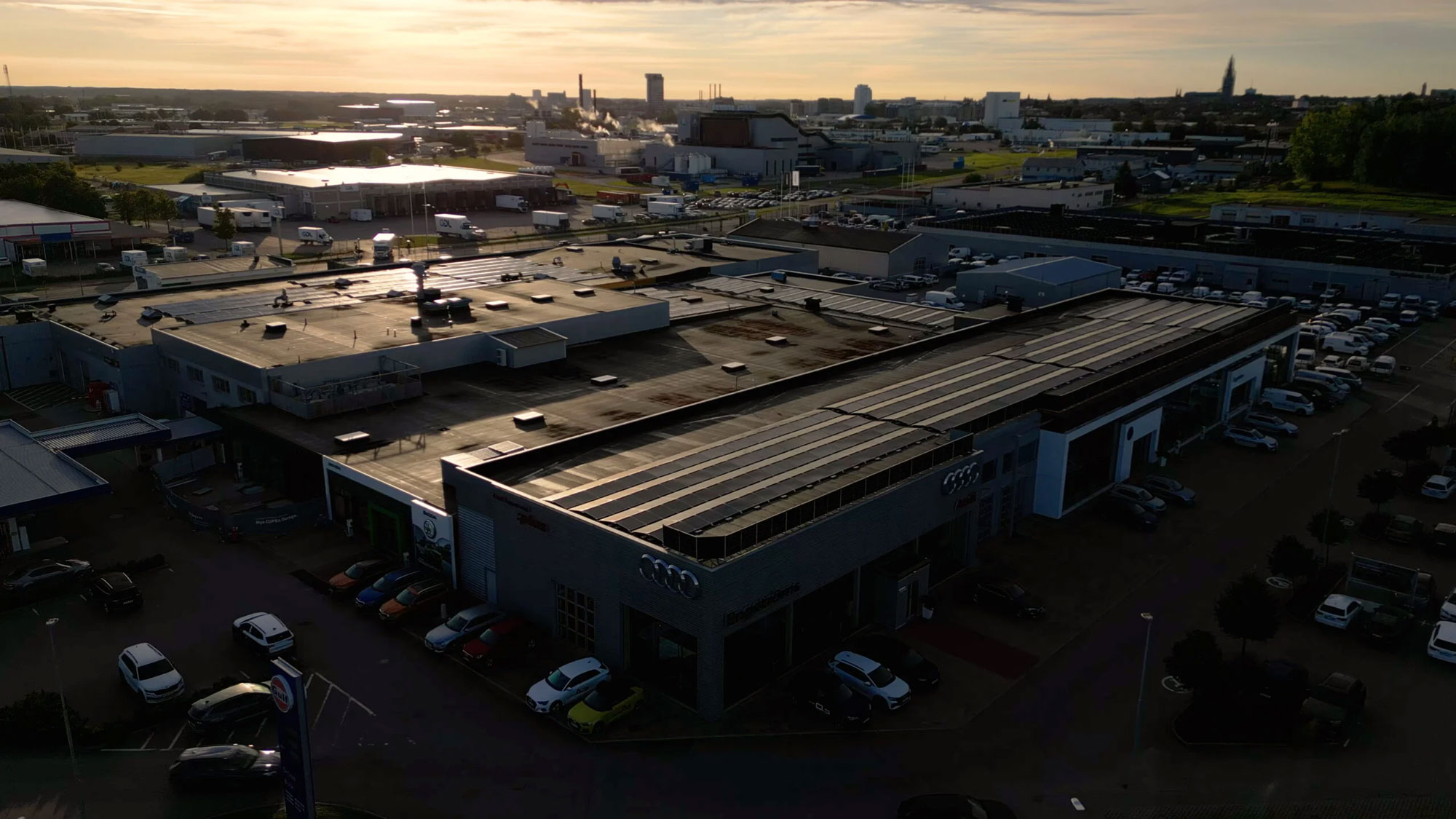 Solceller på olika företags tak