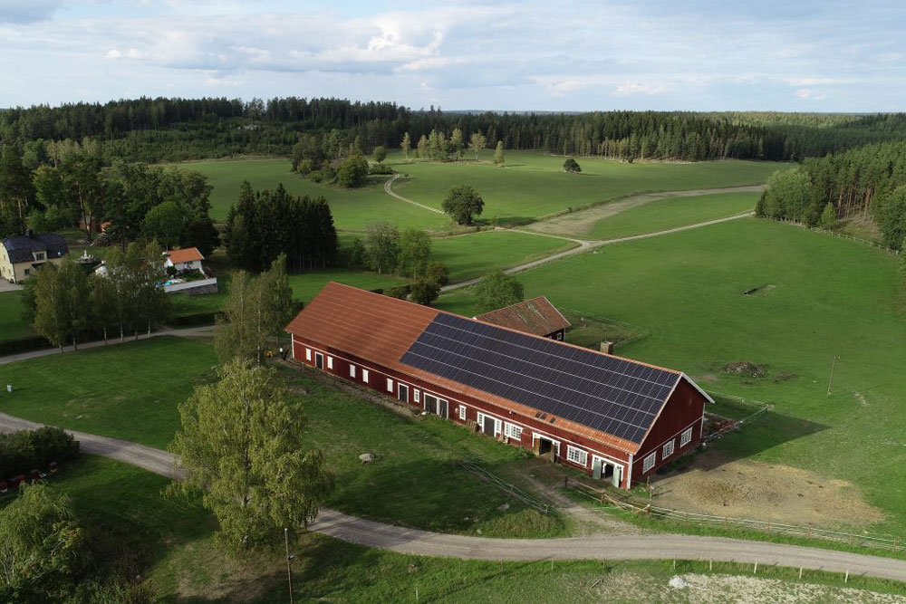 Solceller på en lada