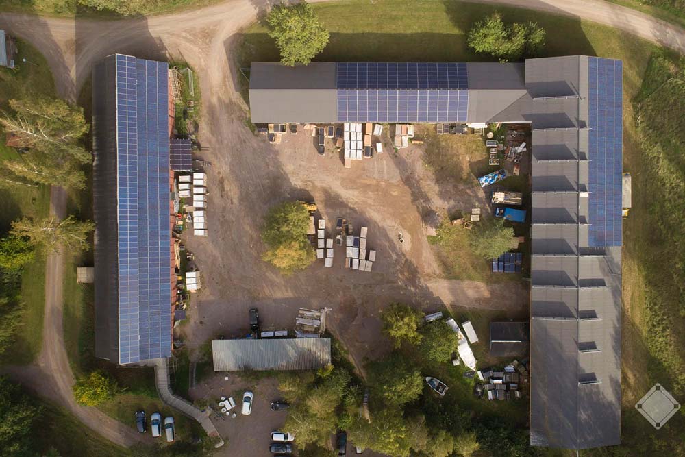 Ljungs Tegelbruk med solceller på taket