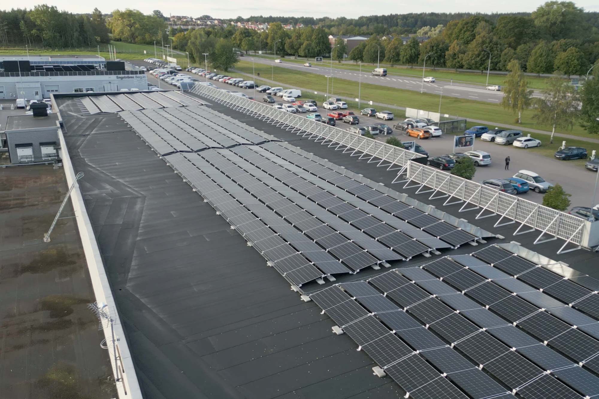 Solceller på ett företags tak