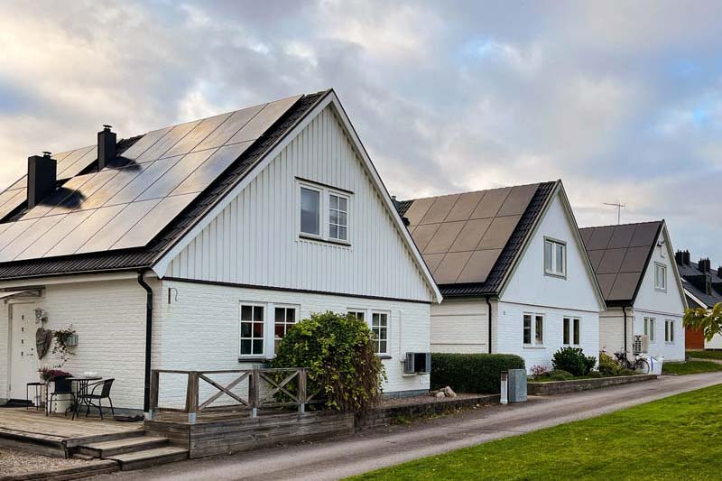 Hus med solceller på taket